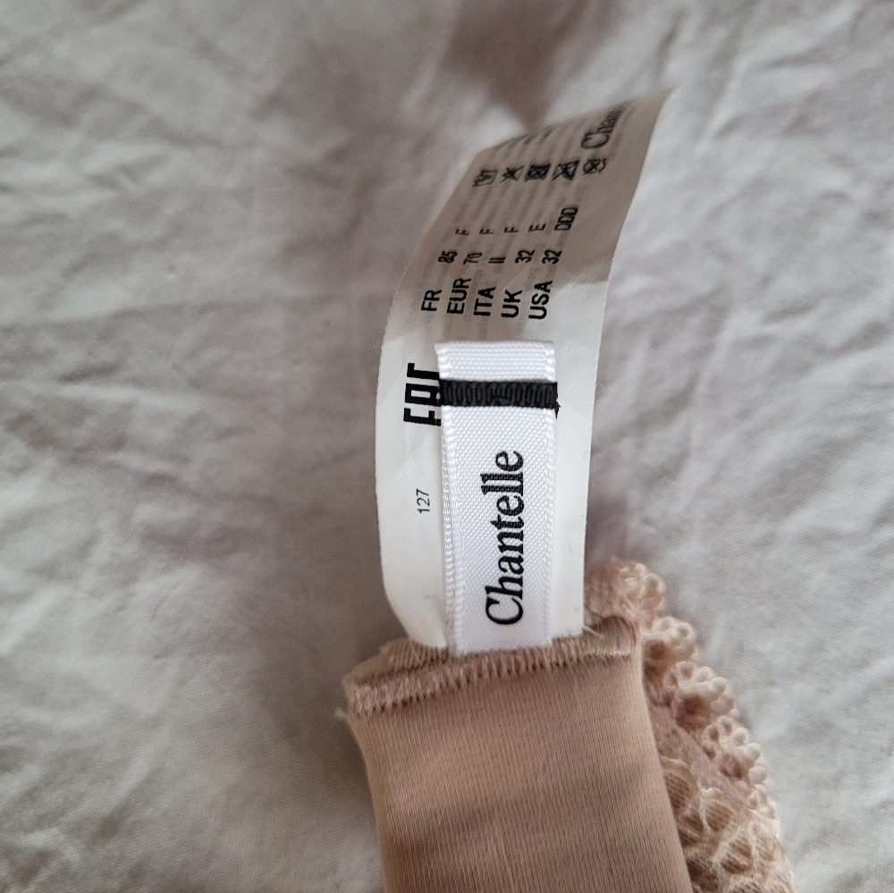 Chantelle Beige Lace Full Coverage Underwire Bra - Picture 5 of 11
